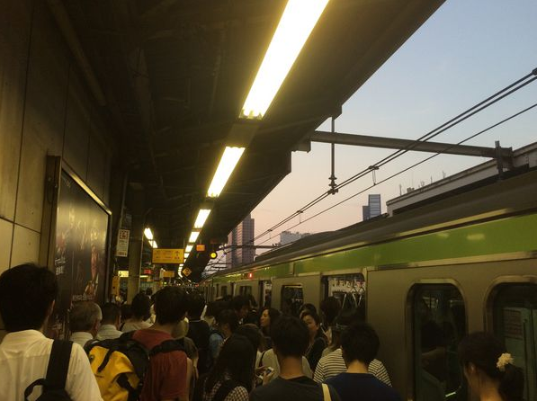 擠死人不償命的山手線電車 GogoJapan日本留遊學 學員心得分享